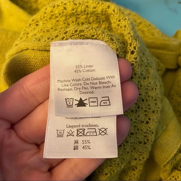 🛍️3/$30 Eddie Bauer chartreuse coloured cardigan sweater - Picture 5 of 6